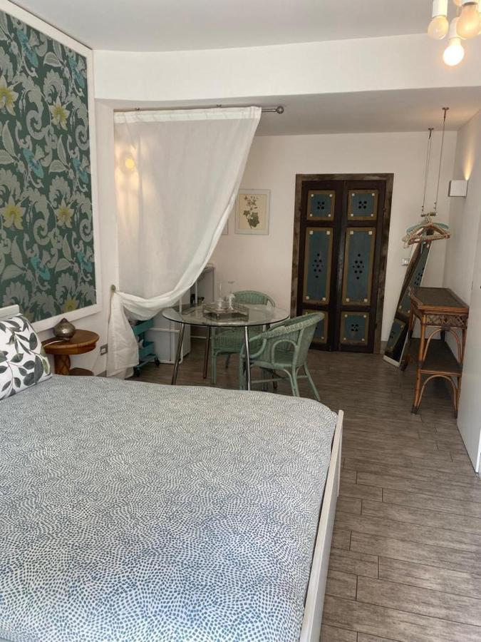 Riad Rooms Sarnico Exteriör bild